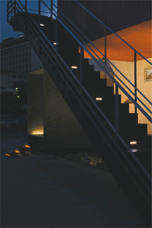 製品情報ダウンロード｜コイズミ照明株式会社